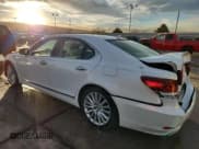 ✅ 2013 Lexus LS 460 • VIN: JTHCL5EF1D5019498 • Lot: 92529605. Wystawiony na Copart z przebiegiem 89 178 mil. Bezpłatny archiwum sprzedaży aukcyjnych z USA i szczegółowy raport historii pojazdu na DreamBid. Zdjęcie 2.