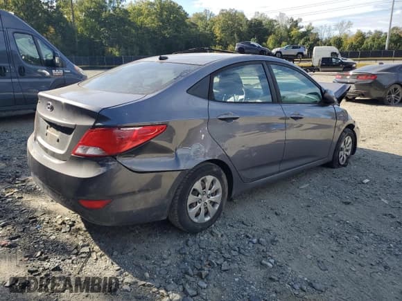 ✅ 2017 Hyundai Accent SE • VIN: KMHCT4AE2HU297309 • Lot: 82266675. Wystawiony na Copart z przebiegiem 104 767 mil. Bezpłatny archiwum sprzedaży aukcyjnych z USA i szczegółowy raport historii pojazdu na DreamBid. Zdjęcie 3.