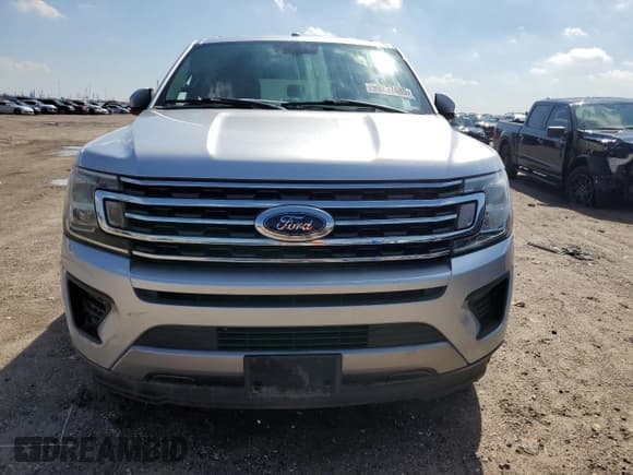 ✅ 2018 Ford Expedition XLT • VIN: 1FMJU1HT7JEA28052 • Lot: 90257485. Listed on Copart with Not provided. Free auction sales archive from the USA and detailed vehicle history report at DreamBid. Image 5.
