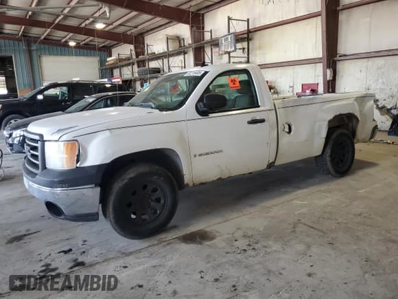 ✅ 2007 GMC Sierra 1500 Work Truck • VIN: 1GTEC14C97Z540234 • Лот: 80216405. Опубликован ранее на Copart с пробегом Не указан. Бесплатный доступ к архиву аукционных продаж из США и подробный отчёт об истории автомобиля на DreamBid. Изображение 1.