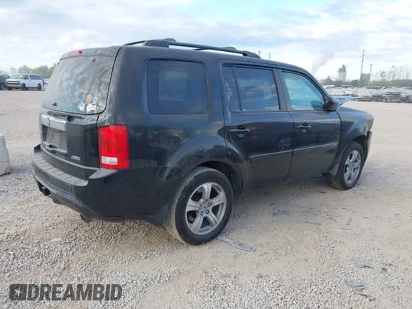 ✅ 2012 Honda Pilot EX-L • VIN: 5FNYF4H50CB047091 • Lot: 43374190. Listed on IAAI with 258,893 mi. Free auction sales archive from the USA and detailed vehicle history report at DreamBid. Image 4.