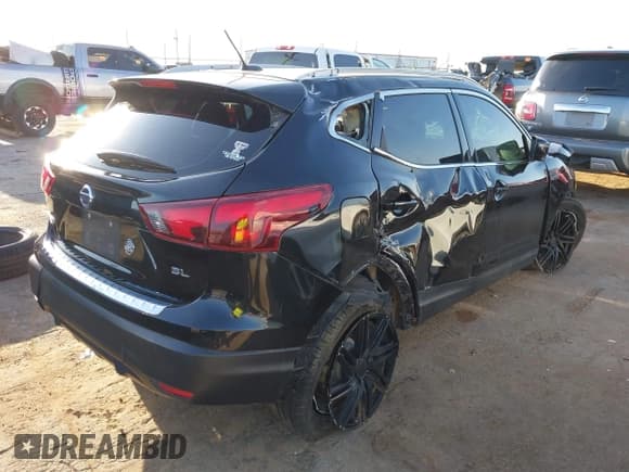 ✅ 2018 Nissan Rogue SV • VIN: JN1BJ1CP6JW187881 • Lot: 41855611. Listed on IAAI with 112,949 mi. Free auction sales archive from the USA and detailed vehicle history report at DreamBid. Image 4.