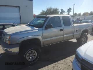 2003 Chevrolet Silverado 1500 LT with VIN 1GCEK19T33E302540, listed as a Copart auction lot 85903575 with 219,933 mi miles and Clean title. Bid and sale history available at DreamBid. Image 1.