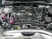 ✅ 2024 Toyota Corolla Cross Hybrid S • VIN: 7MUFBABG3RV025110 • Lot: 54606865. Wystawiony na Copart z przebiegiem 6 218 mil. Bezpłatny archiwum sprzedaży aukcyjnych z USA i szczegółowy raport historii pojazdu na DreamBid. Zdjęcie 14.