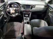 ✅ 2018 Kia Niro LX • VIN: KNDCB3LC4J5170641 • Lot: 85424835. Wystawiony na Copart z przebiegiem 79 826 mil. Bezpłatny archiwum sprzedaży aukcyjnych z USA i szczegółowy raport historii pojazdu na DreamBid. Zdjęcie 8.