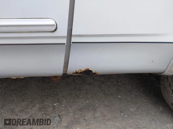 ✅ 2003 Ford F-150 XL • VIN: 1FTRX18W13NA55808 • Лот: 42197778. Опубликован ранее на IAAI с пробегом 223 816 миль. Бесплатный доступ к архиву аукционных продаж из США и подробный отчёт об истории автомобиля на DreamBid. Изображение 6.