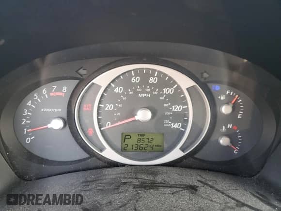 2006 Hyundai Tucson GL с VIN KM8JM12B06U262563, выставлен на аукционе Copart как лот 72029874 с пробегом 213 624 миль миль и Списание • Salvage title. История ставок и продаж доступна на DreamBid. Изображение 9.