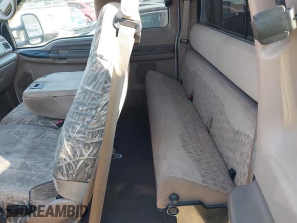 ✅ 1999 Ford F-250 XL • VIN: 1FTNX20L5XEC55084 • Lot: 42050064. Listed on IAAI with 135,884 mi. Free auction sales archive from the USA and detailed vehicle history report at DreamBid. Image 8.