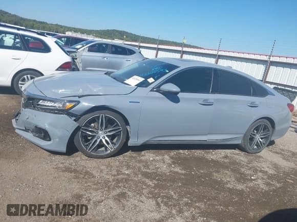 ✅ 2021 Honda Accord Touring • VIN: 1HGCV3F98MA005566 • Lot: 43320543. Listed on IAAI with 44,857 mi. Free auction sales archive from the USA and detailed vehicle history report at DreamBid. Image 14.