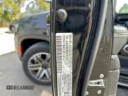 ✅ 2024 Jeep Wagoneer Series II • VIN: 1C4SJRBPXRS137078 • Лот: 95067855. Опубликован ранее на Copart с пробегом 20 725 миль. Бесплатный доступ к архиву аукционных продаж из США и подробный отчёт об истории автомобиля на DreamBid. Изображение 10.