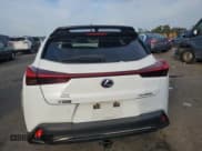 ✅ 2021 Lexus UX 250h F Sport • VIN: JTHR9JBH8M2046027 • Lot: 84347785. Wystawiony na Copart z przebiegiem 47 681 mil. Bezpłatny archiwum sprzedaży aukcyjnych z USA i szczegółowy raport historii pojazdu na DreamBid. Zdjęcie 6.