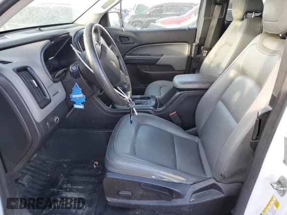 ✅ 2017 Chevrolet Colorado 2WD WT • VIN: 1GCHSBEA9H1251843 • Lot: 71816304. Wystawiony na Copart z przebiegiem 151 954 mil. Bezpłatny archiwum sprzedaży aukcyjnych z USA i szczegółowy raport historii pojazdu na DreamBid. Zdjęcie 7.