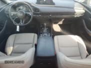 ✅ 2024 Mazda CX-30 S Carbon Edition • VIN: 3MVDMBCM6RM602930 • Лот: 53985915. Опубликован ранее на Copart с пробегом 15 603 миль. Бесплатный доступ к архиву аукционных продаж из США и подробный отчёт об истории автомобиля на DreamBid. Изображение 8.