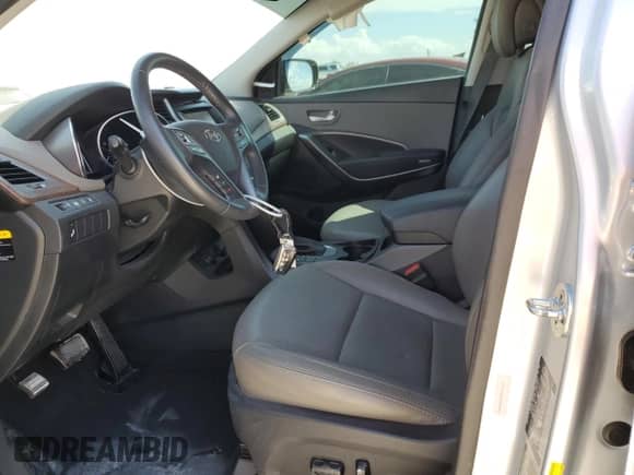 ✅ 2018 Hyundai Santa Fe 2.4L • VIN: 5XYZU3LB2JG529553 • Lot: 45578823. Wystawiony na Copart z przebiegiem 31 567 mil mil. Skorzystaj z bezpłatnego archiwum sprzedaży aukcyjnych z USA i zobacz szczegółowy raport historii pojazdu na DreamBid. Zdjęcie 7.