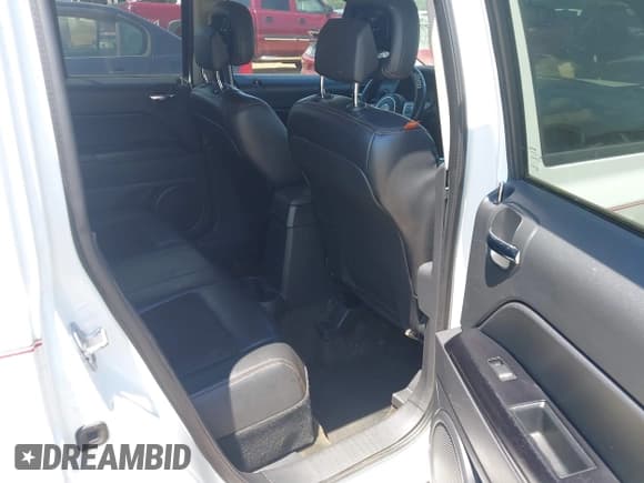 ✅ 2016 Jeep Patriot Sport • VIN: 1C4NJRBB3GD786756 • Lot: 42675775. Wystawiony na IAAI z przebiegiem 143 260 mil. Bezpłatny archiwum sprzedaży aukcyjnych z USA i szczegółowy raport historii pojazdu na DreamBid. Zdjęcie 8.