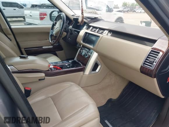 ✅ 2016 Land Rover Range Rover Supercharged • VIN: SALGS3EF8GA257203 • Lot: 42298623. Listed on IAAI with 140,000 mi. Free auction sales archive from the USA and detailed vehicle history report at DreamBid. Image 5.