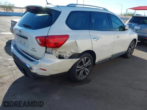 ✅ 2018 Nissan Pathfinder SL • VIN: 5N1DR2MM1JC670197 • Lot: 43409571. Listed on IAAI with 101,067 mi. Free auction sales archive from the USA and detailed vehicle history report at DreamBid. Image 4.