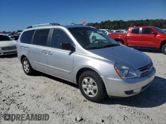 ✅ 2010 Kia Sedona LX • VIN: KNDMG4C32A6335348 • Лот: 89803735. Опубликован ранее на Copart с пробегом 198 101 миль. Бесплатный доступ к архиву аукционных продаж из США и подробный отчёт об истории автомобиля на DreamBid. Изображение 4.