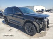 ✅ 2023 Ford Explorer Timberline • VIN: 1FMSK8JH9PGB61594 • Lot: 86693225. Wystawiony na Copart z przebiegiem 49 234 mil. Bezpłatny archiwum sprzedaży aukcyjnych z USA i szczegółowy raport historii pojazdu na DreamBid. Zdjęcie 4.