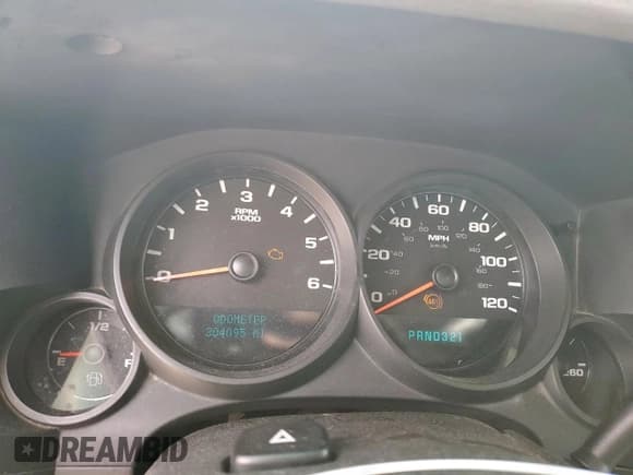 ✅ 2008 Chevrolet Silverado 1500 Work Truck • VIN: 1GCEC19098Z290929 • Lot: 58378075. Listed on Copart with 304,095 mi. Free auction sales archive from the USA and detailed vehicle history report at DreamBid. Image 9.