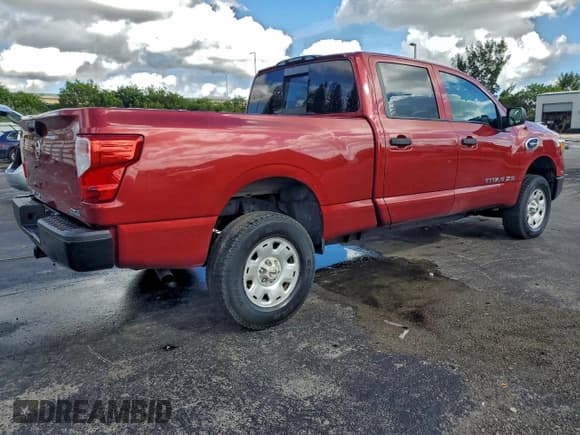 ✅ 2017 Nissan Titan S • VIN: 1N6AA1F34HN501400 • Lot: 95728235. Listed on Copart with 80,556 mi. Free auction sales archive from the USA and detailed vehicle history report at DreamBid. Image 3.