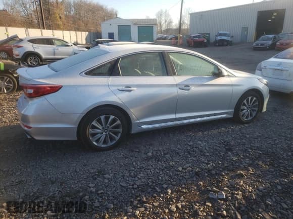 ✅ 2016 Hyundai Sonata Sport • VIN: 5NPE34AF0GH281124 • Лот: 68501522. Опубликован ранее на Copart с пробегом 190 912 миль. Бесплатный доступ к архиву аукционных продаж из США и подробный отчёт об истории автомобиля на DreamBid. Изображение 3.