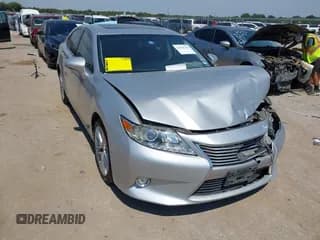 ✅ 2014 Lexus ES 330 • VIN: JTHBK1GG8E2130694 • Lot: 43198344. Listed on IAAI with 153,398 mi. Free auction sales archive from the USA and detailed vehicle history report at DreamBid. Image 1.