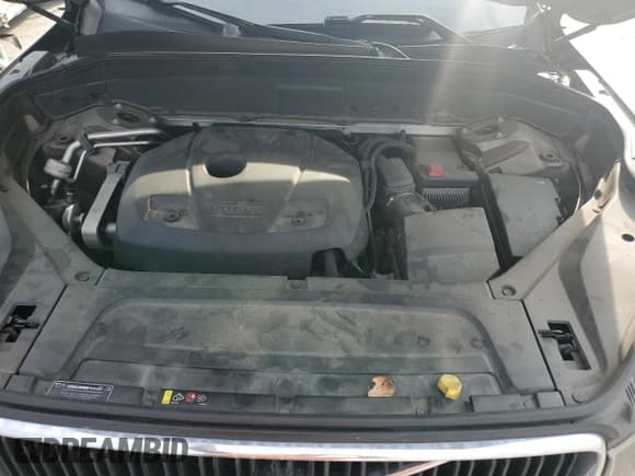 ✅ 2017 Volvo XC90 Momentum • VIN: YV4A22PK0H1117467 • Lot: 93540765. Listed on Copart with 182,886 mi. Free auction sales archive from the USA and detailed vehicle history report at DreamBid. Image 12.