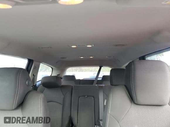 ✅ 2017 Chevrolet Traverse LT • VIN: 1GNKVGKD1HJ125699 • Lot: 87257945. Wystawiony na Copart z przebiegiem 155 937 mil. Bezpłatny archiwum sprzedaży aukcyjnych z USA i szczegółowy raport historii pojazdu na DreamBid. Zdjęcie 10.