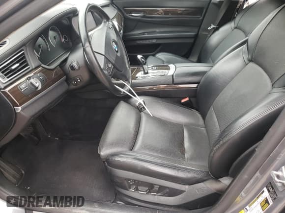 ✅ 2010 BMW 7 Series 750Li xDrive • VIN: WBAKC8C56ACY68961 • Лот: 62660015. Опубликован ранее на Copart с пробегом 180 567 миль. Бесплатный доступ к архиву аукционных продаж из США и подробный отчёт об истории автомобиля на DreamBid. Изображение 7.