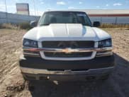 ✅ 2004 Chevrolet Silverado 2500HD • VIN: 1GCHK24G34E266055 • Lot: 85174685. Wystawiony na Copart z przebiegiem 82 833 mil. Bezpłatny archiwum sprzedaży aukcyjnych z USA i szczegółowy raport historii pojazdu na DreamBid. Zdjęcie 5.