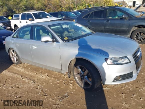 ✅ 2009 Audi A4 Prestige • VIN: WAUMK78K89A113645 • Лот: 43520893. Опубликован ранее на IAAI с пробегом 166 426 миль. Бесплатный доступ к архиву аукционных продаж из США и подробный отчёт об истории автомобиля на DreamBid. Изображение 1.