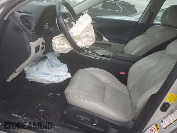 ✅ 2012 Lexus IS 350 • VIN: JTHCE5C26C5002818 • Lot: 78295034. Listed on Copart with 173,802 mi. Free auction sales archive from the USA and detailed vehicle history report at DreamBid. Image 7.