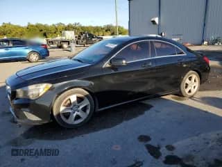 2015 Mercedes-Benz CLA 250 z VIN WDDSJ4EB8FN191529, wystawiony jako Copart lot #87009705 z przebiegiem 180 813 mil mil oraz Szkoda całkowita • Salvage title. Historia ofert i sprzedaży dostępna na DreamBid. Obrazek 1.