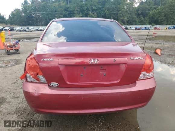 ✅ 2004 Hyundai Elantra GLS • VIN: KMHDN46D04U835479 • Lot: 69824165. Wystawiony na Copart z przebiegiem 77 480 mil. Bezpłatny archiwum sprzedaży aukcyjnych z USA i szczegółowy raport historii pojazdu na DreamBid. Zdjęcie 6.
