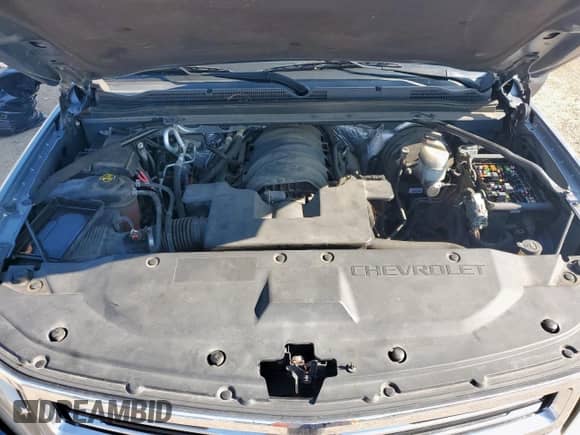 2016 Chevrolet Suburban LTZ z VIN 1GNSCJKC2GR106900, wystawiony jako Copart lot #84050625 z przebiegiem 139 009 mil mil oraz Szkoda całkowita • Salvage title. Historia ofert i sprzedaży dostępna na DreamBid. Obrazek 8.