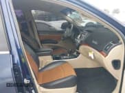 ✅ 2008 Hyundai Veracruz GLS • VIN: KM8NU13C48U040555 • Lot: 42557835. Listed on IAAI with 151,548 mi. Free auction sales archive from the USA and detailed vehicle history report at DreamBid. Image 5.