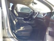 ✅ 2019 GMC Acadia SLE • VIN: 1GKKNSLS1KZ140788 • Lot: 41636885. Listed on IAAI with 175,988 mi. Free auction sales archive from the USA and detailed vehicle history report at DreamBid. Image 5.