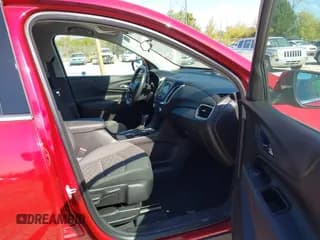 ✅ 2019 Chevrolet Equinox LT • VIN: 3GNAXUEV3KL327145 • Lot: 43335265. Wystawiony na IAAI z przebiegiem 90 905 mil. Bezpłatny archiwum sprzedaży aukcyjnych z USA i szczegółowy raport historii pojazdu na DreamBid. Zdjęcie 5.