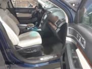 ✅ 2016 Ford Explorer Platinum • VIN: 1FM5K8HT3GGC68549 • Lot: 43752538. Wystawiony na IAAI z przebiegiem 165 299 mil. Bezpłatny archiwum sprzedaży aukcyjnych z USA i szczegółowy raport historii pojazdu na DreamBid. Zdjęcie 5.