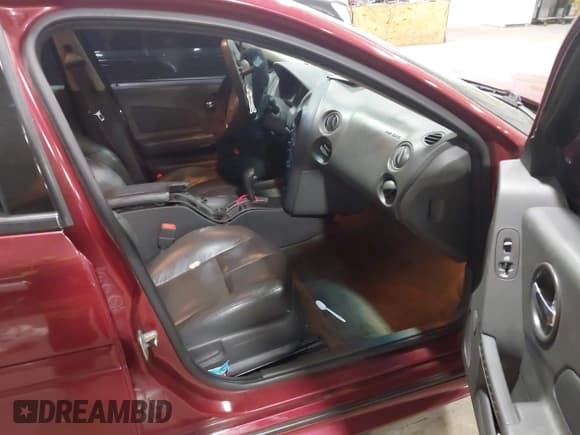 ✅ 2005 Pontiac Grand Prix GT • VIN: 2G2WS542951173688 • Lot: 43638429. Listed on IAAI with 167,949 mi. Free auction sales archive from the USA and detailed vehicle history report at DreamBid. Image 5.