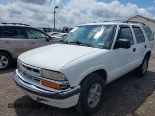✅ 2000 Chevrolet Blazer LT • VIN: 1GNDT13W8Y2242508 • Lot: 42187963. Wystawiony na IAAI z przebiegiem 199 261 mil. Bezpłatny archiwum sprzedaży aukcyjnych z USA i szczegółowy raport historii pojazdu na DreamBid. Zdjęcie 6.