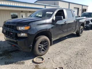 ✅ 2019 Chevrolet Silverado 1500 Custom Trail Boss • VIN: 3GCPYCEF4KG207110 • Lot: 71401624. Wystawiony na Copart z przebiegiem 79 921 mil. Bezpłatny archiwum sprzedaży aukcyjnych z USA i szczegółowy raport historii pojazdu na DreamBid. Zdjęcie 1.