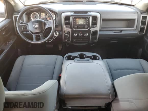 2017 Ram 1500 Express z VIN 3C6RR7KT9HG637366, wystawiony jako Copart lot #87071235 z przebiegiem 125 189 mil mil oraz Szkoda całkowita • Salvage title. Historia ofert i sprzedaży dostępna na DreamBid. Obrazek 8.