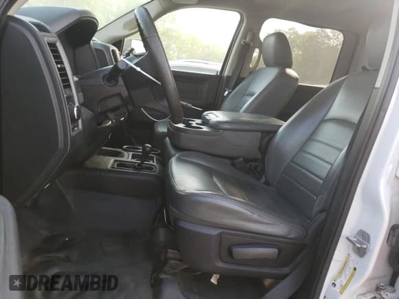 ✅ 2013 Ram 2500 Tradesman • VIN: 3C6TR5HT5DG540273 • Lot: 53440305. Wystawiony na Copart z przebiegiem 256 457 mil. Bezpłatny archiwum sprzedaży aukcyjnych z USA i szczegółowy raport historii pojazdu na DreamBid. Zdjęcie 7.