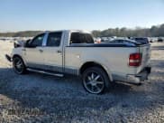✅ 2024 Lincoln Mark LT • VIN: 5LTPW16527FJ05777 • Lot: 46842065. Wystawiony na Copart z przebiegiem 115 139 mil. Bezpłatny archiwum sprzedaży aukcyjnych z USA i szczegółowy raport historii pojazdu na DreamBid. Zdjęcie 2.