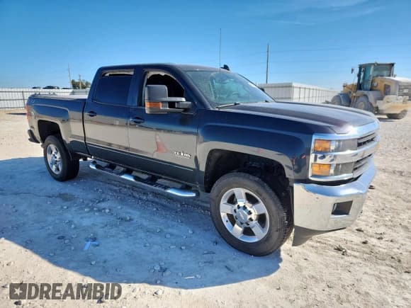 ✅ 2018 Chevrolet Silverado 2500HD LT • VIN: 1GC1KVEG4JF137569 • Lot: 92536585. Listed on Copart with 101,577 mi. Free auction sales archive from the USA and detailed vehicle history report at DreamBid. Image 4.