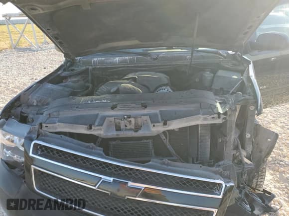 ✅ 2009 Chevrolet Suburban LS • VIN: 1GNFC16J79R296206 • Lot: 73736534. Listed on Copart with 415,731 mi. Free auction sales archive from the USA and detailed vehicle history report at DreamBid. Image 14.