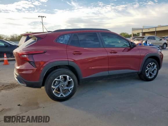 2025 Chevrolet Trax LT с VIN KL77LHEPXSC279448, выставлен на аукционе Copart как лот 85586835 с пробегом 4 612 миль миль и Чистый • Clean title. История ставок и продаж доступна на DreamBid. Изображение 3.