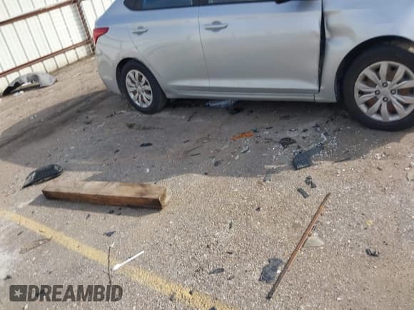 ✅ 2018 Hyundai Accent SE • VIN: 3KPC24A3XJE021924 • Лот: 41562577. Опубликован ранее на IAAI с пробегом 83 596 миль. Бесплатный доступ к архиву аукционных продаж из США и подробный отчёт об истории автомобиля на DreamBid. Изображение 13.